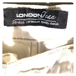 Victoria’s Secret, Cool White Bell Bottom Jeans!